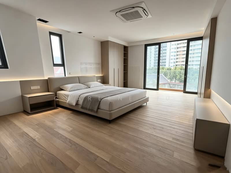 Taman Sireh/Upper Serangoon Road/Surin Ave/Kampong Sireh/Charlton l, Taman Sireh / Serangoon / Kovan /, 6 Bedrooms, 8,147 sqft, Corner Terrace For Sale, by Charlene Liu, 500159731 - Bedroom - PropertyGuru.com.sg
