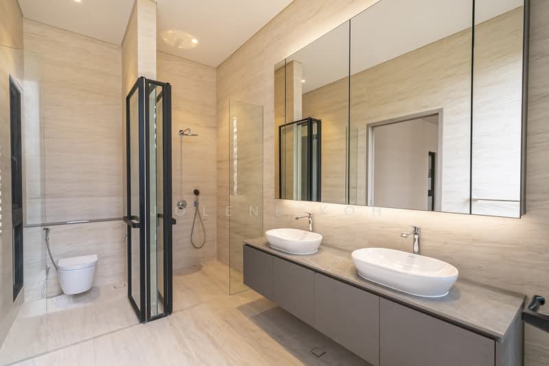 Hillcrest Road, , 5 Bedrooms, 6,765 sqft, Semi-Detached House For Sale, by Jolene Koh, 500159735 - Bathroom - PropertyGuru.com.sg