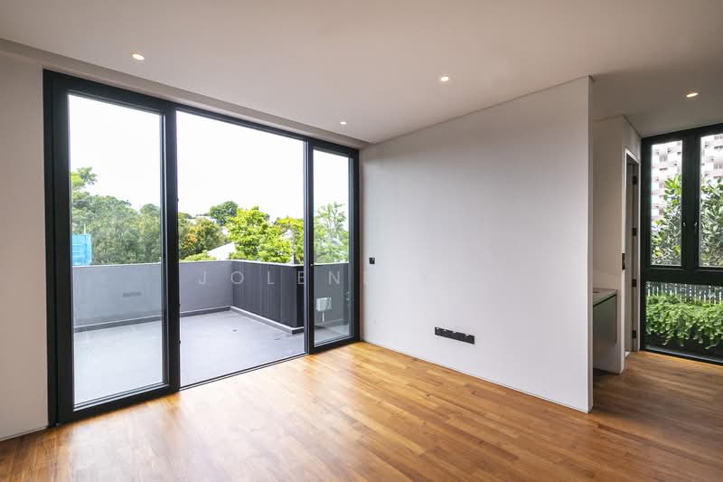 Hillcrest Road, , 5 Bedrooms, 6,765 sqft, Semi-Detached House For Sale, by Jolene Koh, 500159735 - Balcony - PropertyGuru.com.sg