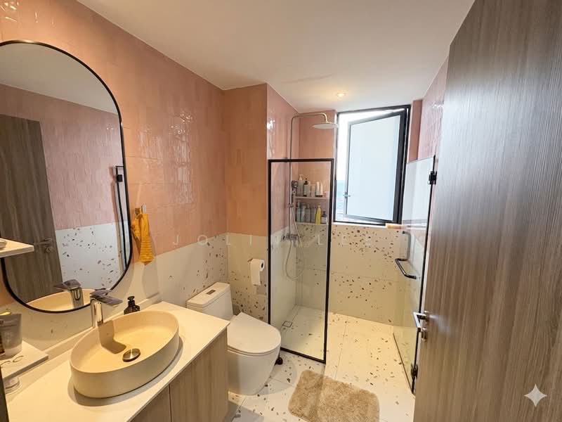 Sky Vue, 1 Bishan Street 15, 3 Bedrooms, 1,141 sqft, Condominium For Sale, by Jolin Lee, 500159736 - Bathroom - PropertyGuru.com.sg