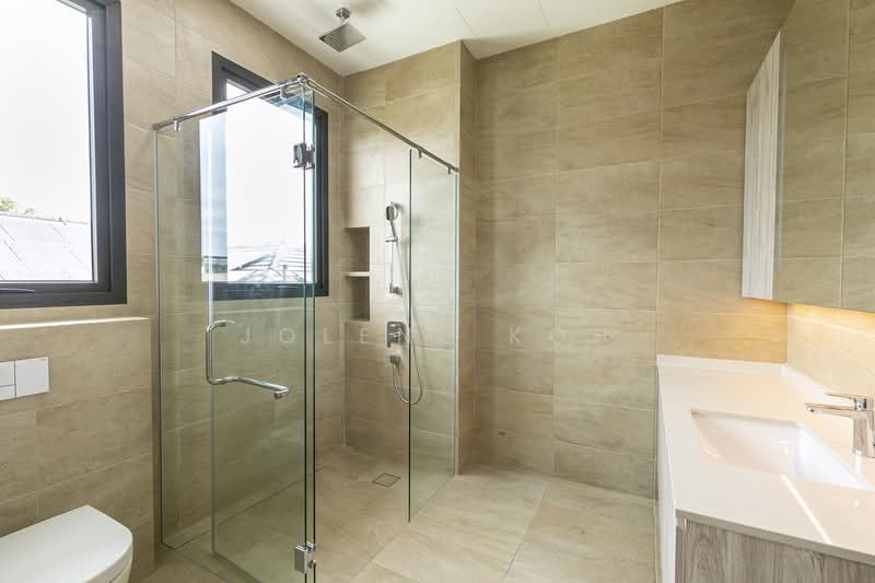 Fernhill Road, , 5 Bedrooms, 9,500 sqft, Semi-Detached House For Sale, by Jolene Koh, 500159747 - Bathroom - PropertyGuru.com.sg