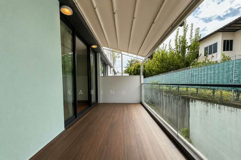 Freehold 4-Storey Terrace with Pool & Lift | Cashew, Cashew Crescent, 5 Bedrooms, 4,500 sqft, Terraced House For Sale, by Karina Lee, 500159761 - Balcony - PropertyGuru.com.sg