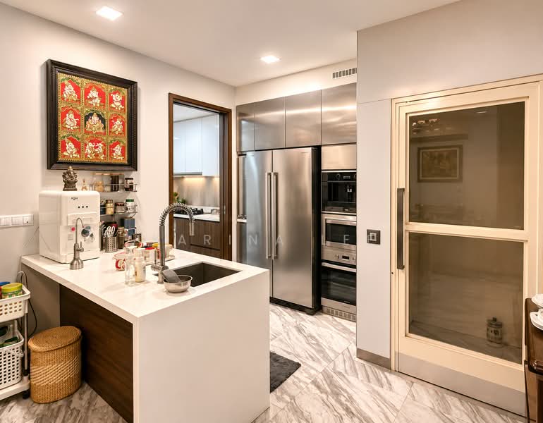 Freehold 4-Storey Terrace with Pool & Lift | Cashew, Cashew Crescent, 5 Bedrooms, 4,500 sqft, Terraced House For Sale, by Karina Lee, 500159761 - Kitchen - PropertyGuru.com.sg