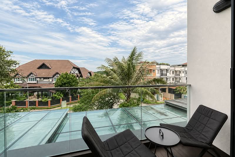Freehold 4-Storey Terrace with Pool & Lift | Cashew, Cashew Crescent, 5 Bedrooms, 4,500 sqft, Terraced House For Sale, by Karina Lee, 500159761 - Balcony - PropertyGuru.com.sg