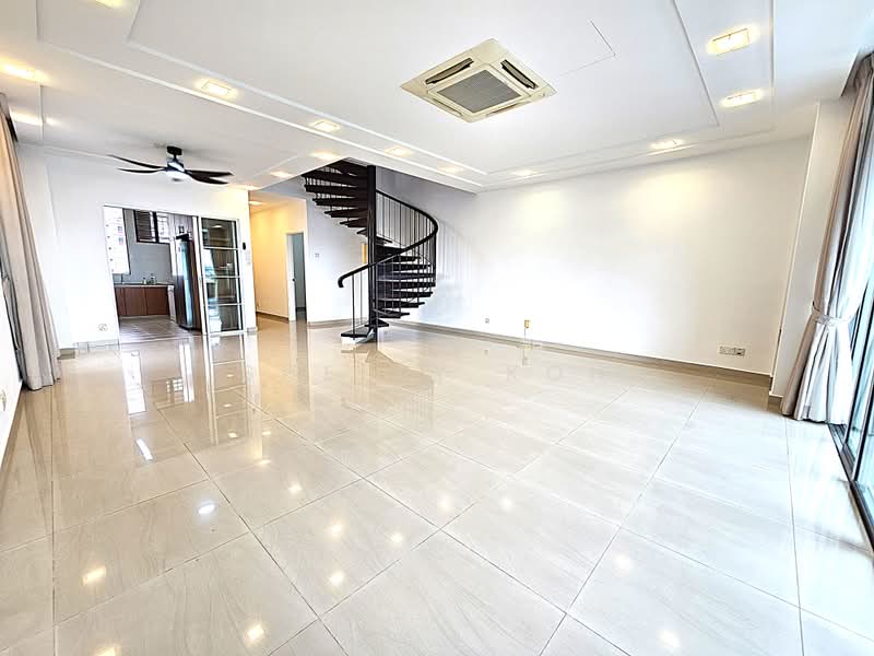 Kensington Park, 8 Kensington Park Drive, 3 Bedrooms, 2,024 sqft, Condominium For Rent, by Shelly Koh, 500159762 - Living Room - PropertyGuru.com.sg