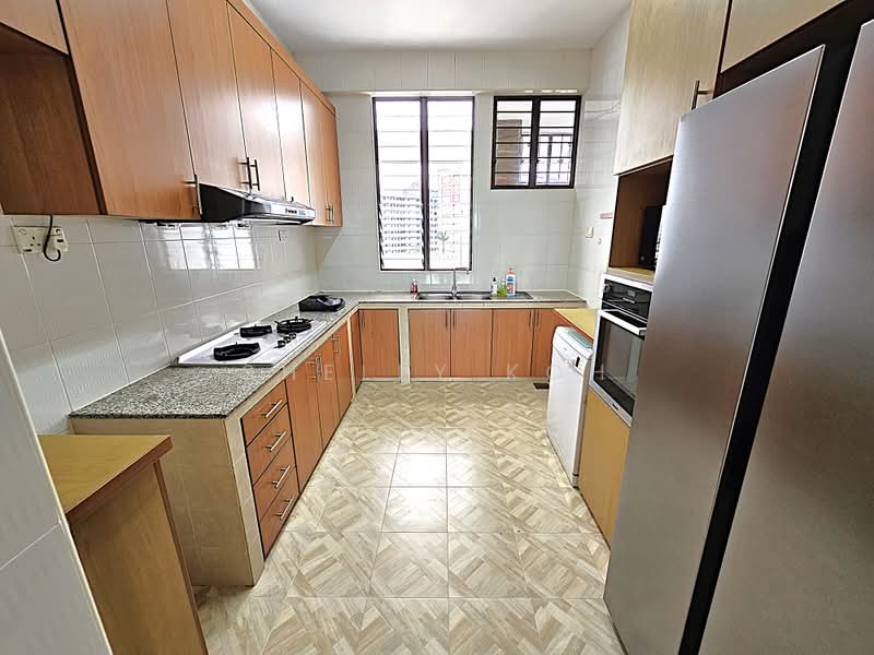 Kensington Park, 8 Kensington Park Drive, 3 Bedrooms, 2,024 sqft, Condominium For Rent, by Shelly Koh, 500159762 - Kitchen - PropertyGuru.com.sg