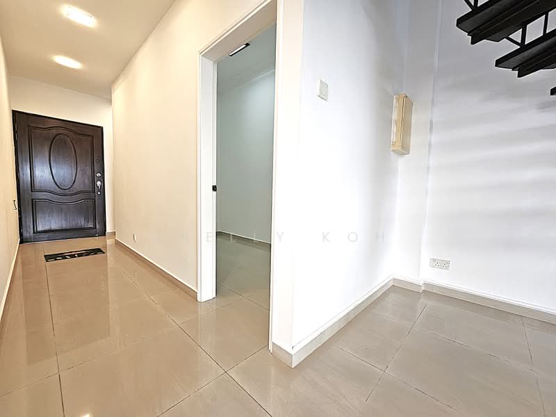 Kensington Park, 8 Kensington Park Drive, 3 Bedrooms, 2,024 sqft, Condominium For Rent, by Shelly Koh, 500159762 - Entrance - PropertyGuru.com.sg