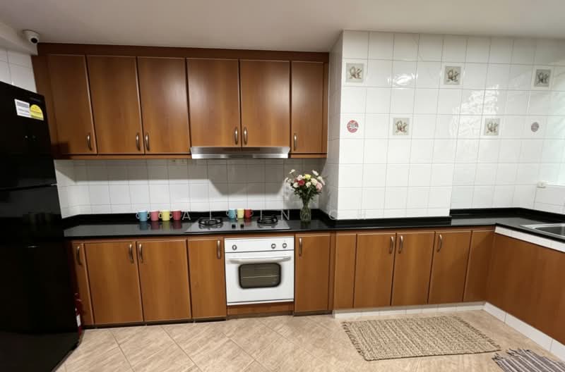 Pinevale, 6 Tampines Street 73, 3 Bedrooms, 1,582 sqft, Condominium For Sale, by Alvin Oh, 500159763 - Kitchen - PropertyGuru.com.sg