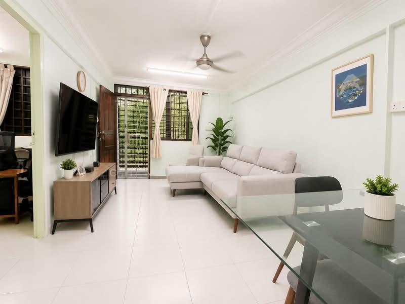 112 Commonwealth Crescent, 112 Commonwealth Crescent, 2 Bedrooms, 645 sqft, HDB Flat For Sale, by Cindy Chua, 500159765 - Living Room - PropertyGuru.com.sg