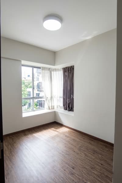 Waterford Residence, 21 Kim Yam Road, 3 Bedrooms, 1,421 sqft, Condominium For Sale, by Raynne Ong, 500159788 - Common bedroom - PropertyGuru.com.sg