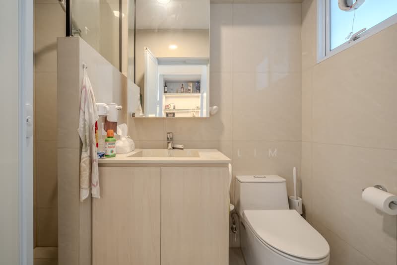 335 Kang Ching Road, 335 Kang Ching Road, 4 Bedrooms, 1,507 sqft, HDB Flat For Sale, by Thomas Lim, 500159796 - Bathroom - PropertyGuru.com.sg