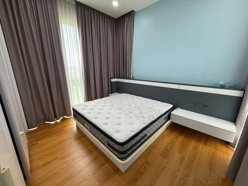 Kallang Riverside, 51 Kampong Bugis, 3 Bedrooms, 1,432 sqft, Condominium For Rent, by Zac Huang, 500159799 - Bedroom - PropertyGuru.com.sg