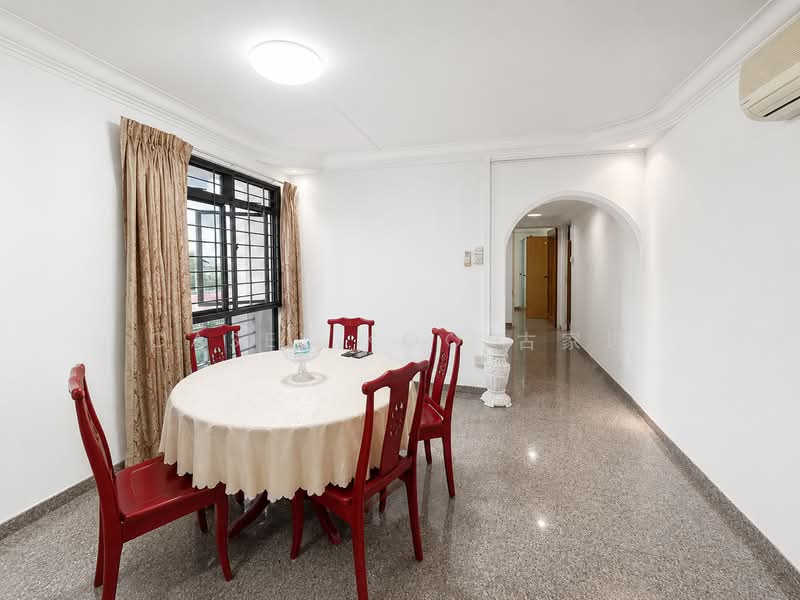 517A Jurong West Street 52, 517A Jurong West Street 52, 3 Bedrooms, 1,238 sqft, HDB Flat For Rent, by Casey Koo 古家进, 500159811 - Dining Room - PropertyGuru.com.sg