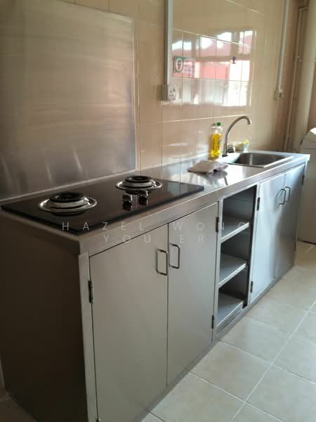 301 Ubi Avenue 1, 301 Ubi Avenue 1, 2 Bedrooms, 678 sqft, HDB Flat For Rent, by Hazel Wong You Er, 500159822 - Kitchen - PropertyGuru.com.sg