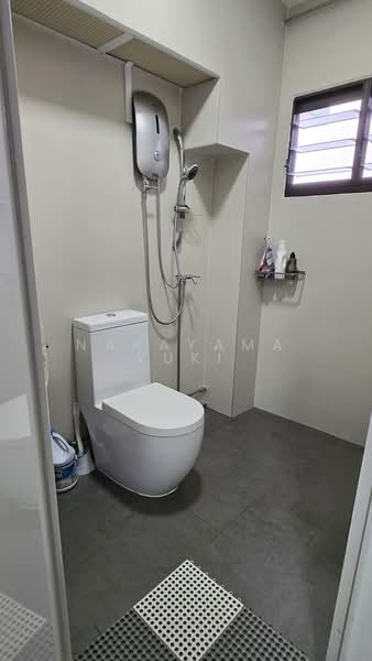 544 Woodlands Drive 16, 544 Woodlands Drive 16, Room Rental, 100 sqft, HDB Flat For Rent, by Nakayama Yuki, 500159833 - Bathroom - PropertyGuru.com.sg