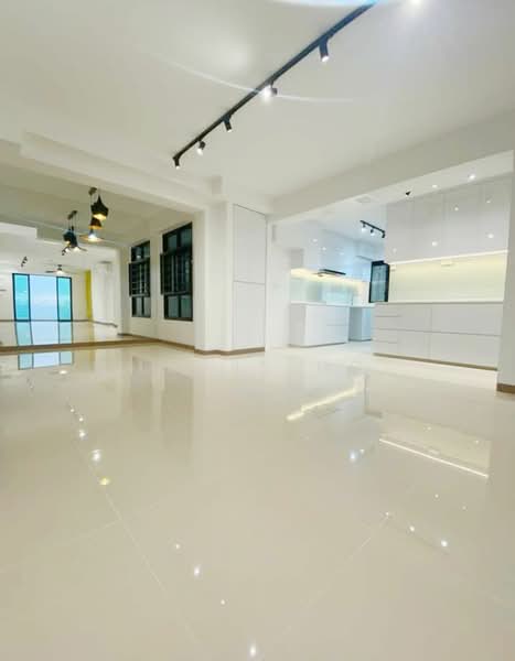 420B Northshore Drive, 420B Northshore Drive, 3 Bedrooms, 1,237 sqft, HDB Flat For Sale, by Lewis Ho, 500159856 - Living Room - PropertyGuru.com.sg