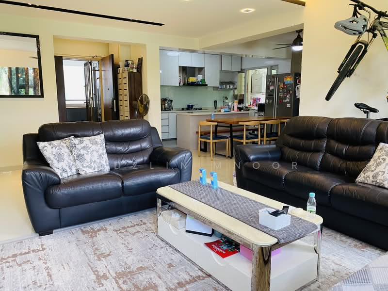 322A Sumang Walk, 322A Sumang Walk, 3 Bedrooms, 1,302 sqft, HDB Flat For Sale, by Fadzlin MNoor, 500159870 - Living Room - PropertyGuru.com.sg