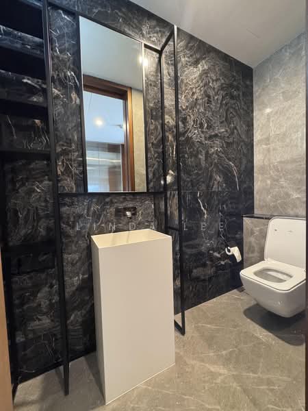 Boulevard 88, 88 Orchard Boulevard, 4 Bedrooms, 2,777 sqft, Condominium For Rent, by Linda Lee, 500159894 - Bathroom - PropertyGuru.com.sg