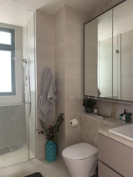 Highline Residences, 9 Kim Tian Road, 3 Bedrooms, 942 sqft, Condominium For Rent, by Eric Chia, 500159898 - Bathroom - PropertyGuru.com.sg