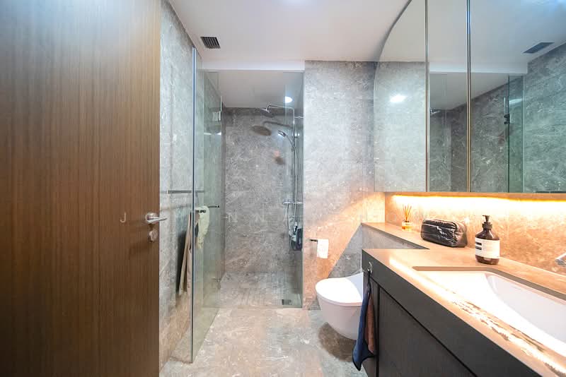 Avenue South Residence, 1 Silat Avenue, 2 Bedrooms, 657 sqft, Condominium For Sale, by Johanna Chow, 500159901 - Bathroom - PropertyGuru.com.sg