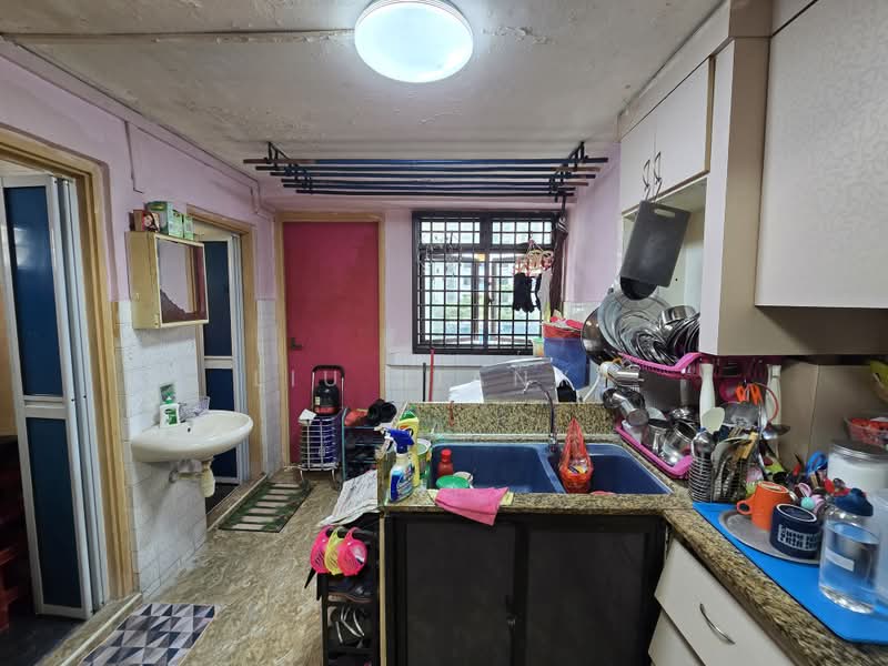 195 Kim Keat Avenue, 195 Kim Keat Avenue, 2 Bedrooms, 710 sqft, HDB Flat For Sale, by Liu Jianye, 500159925 - Kitchen/Yard - PropertyGuru.com.sg