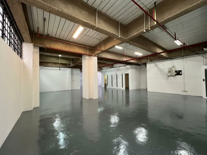 Prime Industrial Building, 39B Jalan Pemimpin, 3,000 sqft, Light Industrial (B1) For Rent, by Hendry Lim, 500159930 - Interior - CommercialGuru.com.sg