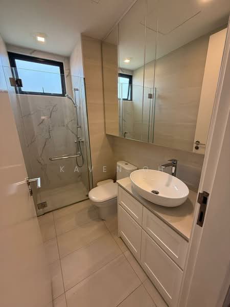 91 Marshall, 91 Marshall Road, 2 Bedrooms, 570 sqft, Condominium For Rent, by Kaven Oh, 500159947 - Bathroom - PropertyGuru.com.sg