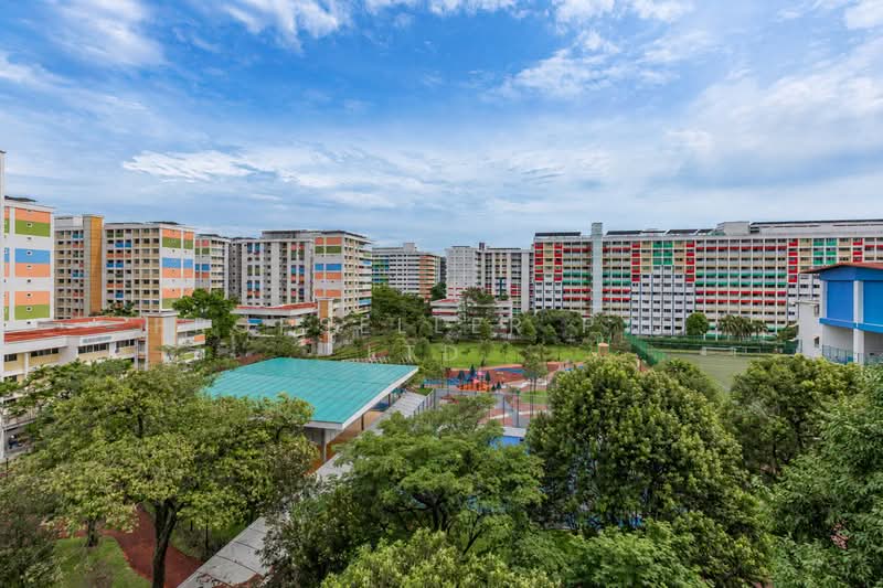 662 Yishun Avenue 4, 662 Yishun Avenue 4, 3 Bedrooms, 1,119 sqft, HDB Flat For Sale, by Wes Teo, 500159949 - Exterior - PropertyGuru.com.sg