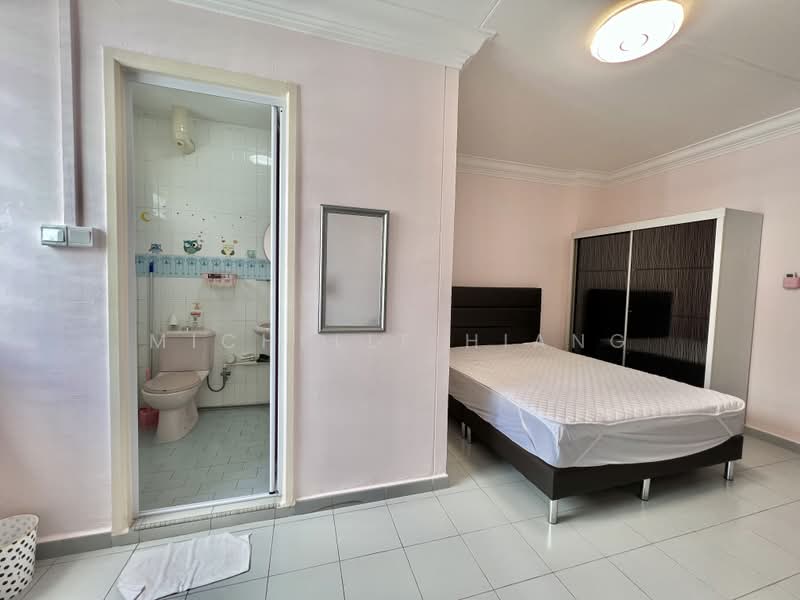 821 Jurong West Street 81, 821 Jurong West Street 81, 3 Bedrooms, 1,119 sqft, HDB Flat For Rent, by Michelle Hiang, 500159951 - Bedroom - PropertyGuru.com.sg