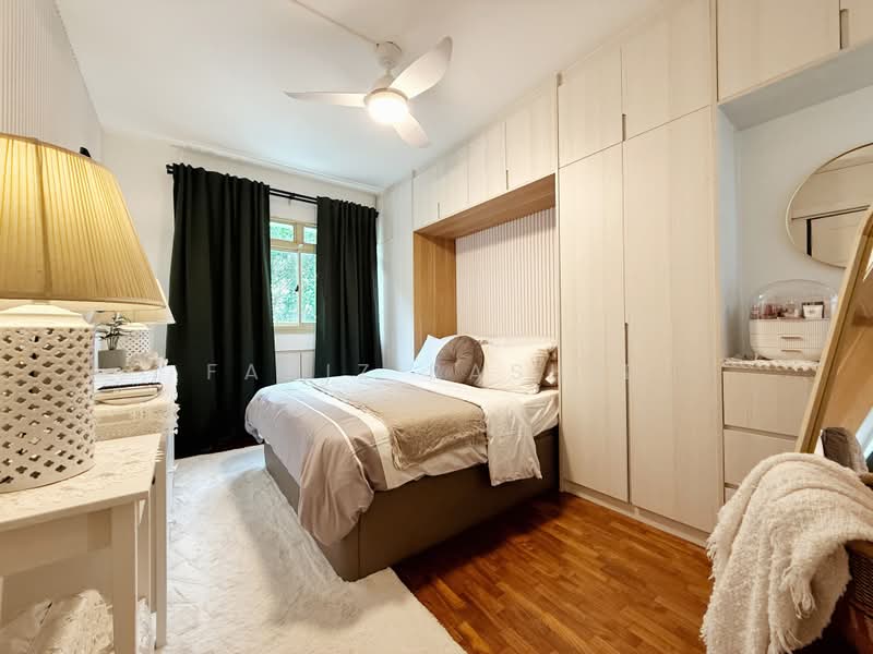 135 Edgedale Plains, 135 Edgedale Plains, 3 Bedrooms, 979 sqft, HDB Flat For Sale, by Fariz Rashid, 500159963 - Master Bedroom - PropertyGuru.com.sg