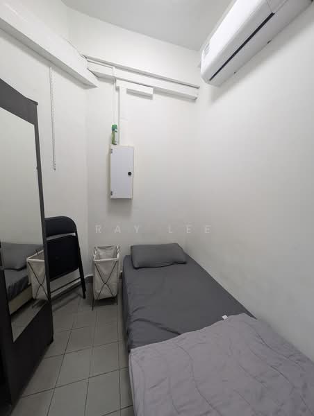 Parc Oasis, 35 Jurong East Avenue 1, Boon Lay / Jurong / Tuas, Room Rental, 150 sqft, Condominium For Rent, by Ray Lee, 500159969 - Bedroom - PropertyGuru.com.sg