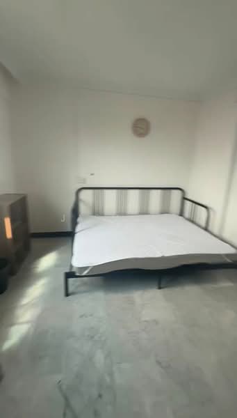 217 Lorong 8 Toa Payoh, 217 Lorong 8 Toa Payoh, Room Rental, 157 sqft, HDB Flat For Rent, by Jasmine Chen, 500159970 - Bedroom - PropertyGuru.com.sg