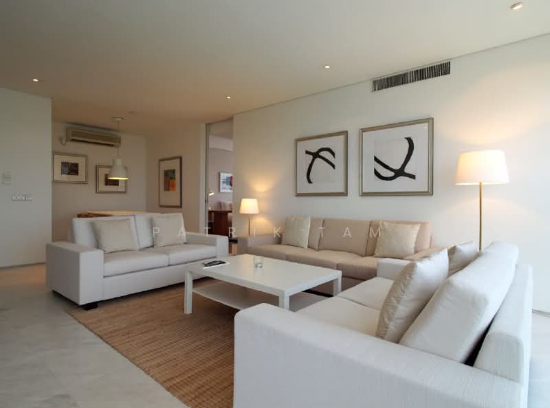 One North Bridge, 1 North Bridge Road, 2 Bedrooms, 1,012 sqft, Apartment For Rent, by Patrik Tam, 500159972 - Living Room - PropertyGuru.com.sg