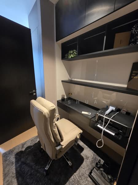 Irwell Hill Residences, 6 Irwell Hill, 1 Bedroom, 667 sqft, Condominium For Rent, by Ivy Shua, 500159973 - Study - PropertyGuru.com.sg