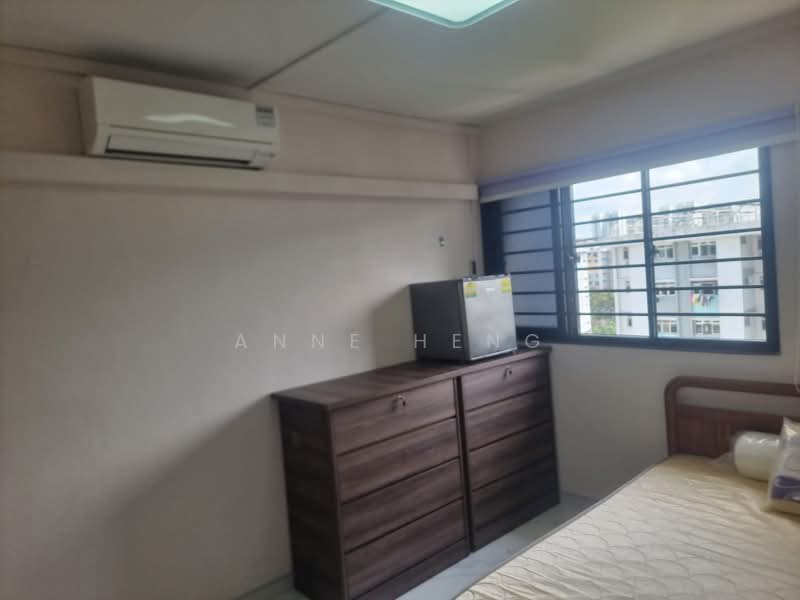 470 Ang Mo Kio Avenue 10, 470 Ang Mo Kio Avenue 10, Room Rental, 110 sqft, HDB Flat For Rent, by Anne Heng, 500159975 - PropertyGuru.com.sg