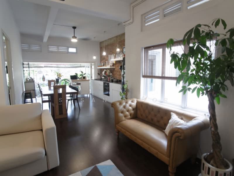 Larger Eng Watt 2/ 3 Bed, Eng Watt Street, 2 Bedrooms, 1,045 sqft, Conservation House For Sale, by Susan Prior, 500159982 - Living Room - PropertyGuru.com.sg