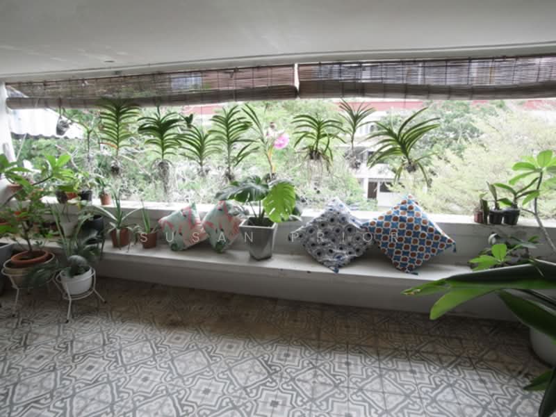 Larger Eng Watt 2/ 3 Bed, Eng Watt Street, 2 Bedrooms, 1,045 sqft, Conservation House For Sale, by Susan Prior, 500159982 - Balcony - PropertyGuru.com.sg