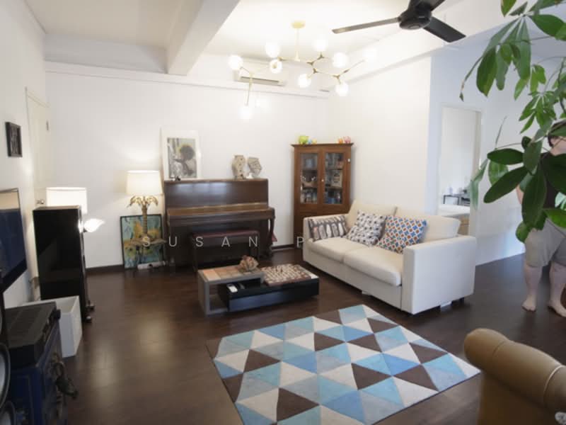 Larger Eng Watt 2/ 3 Bed, Eng Watt Street, 2 Bedrooms, 1,045 sqft, Conservation House For Sale, by Susan Prior, 500159982 - Living Room - PropertyGuru.com.sg