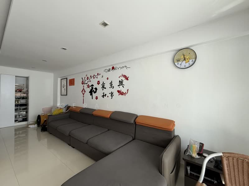 297A Compassvale Street, 297A Compassvale Street, 4 Bedrooms, 1,410 sqft, HDB Flat For Rent, by Gerald Wang, 500159992 - Living Room - PropertyGuru.com.sg