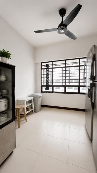 371 Jurong East Street 32, 371 Jurong East Street 32, 2 Bedrooms, 689 sqft, HDB Flat For Sale, by Delvin Ong, 500159995 - Kitchen - PropertyGuru.com.sg