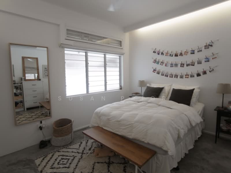 Tiong Bahru Stylish Renovated 3 Bed, Tiong Poh, Tiong Bahru Road Walkup, 3 Bedrooms, 975 sqft, Walk-up Apartment For Rent, by Susan Prior, 500159997 - Bedroom - PropertyGuru.com.sg