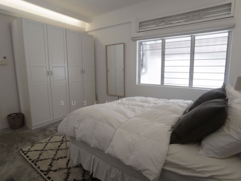Tiong Bahru Stylish Renovated 3 Bed, Tiong Poh, Tiong Bahru Road Walkup, 3 Bedrooms, 975 sqft, Walk-up Apartment For Rent, by Susan Prior, 500159997 - Bedroom - PropertyGuru.com.sg