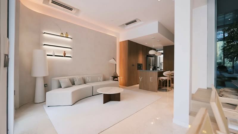 Skies Miltonia, 3 Miltonia Close, 5 Bedrooms, 4,672 sqft, Cluster House For Sale, by Lynnet Yeo, 500159998 - Living Room - PropertyGuru.com.sg