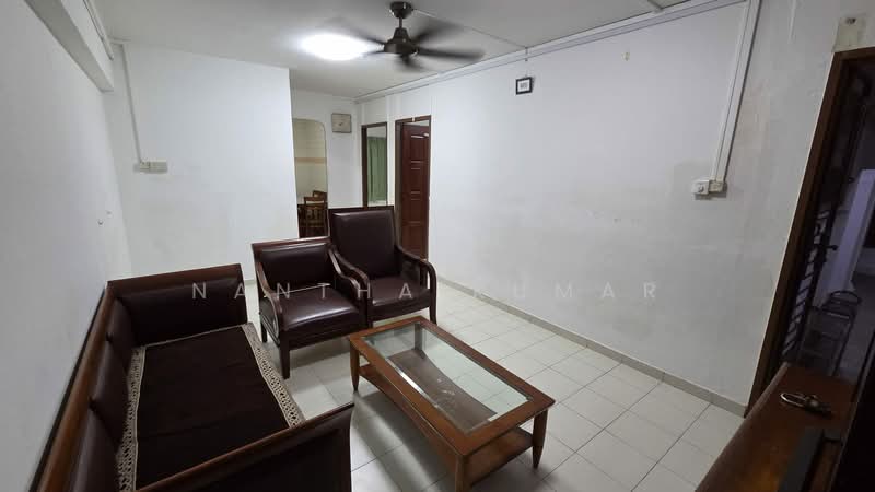 321 Yishun Central, 321 Yishun Central, 2 Bedrooms, 721 sqft, HDB Flat For Rent, by Nantha Kumar, 500160000 - Living Room - PropertyGuru.com.sg