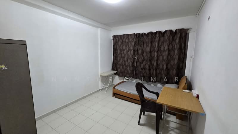 321 Yishun Central, 321 Yishun Central, 2 Bedrooms, 721 sqft, HDB Flat For Rent, by Nantha Kumar, 500160000 - Bedroom - PropertyGuru.com.sg