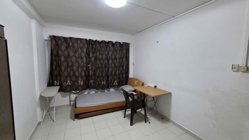 321 Yishun Central, 321 Yishun Central, 2 Bedrooms, 721 sqft, HDB Flat For Rent, by Nantha Kumar, 500160000 - Bedroom - PropertyGuru.com.sg