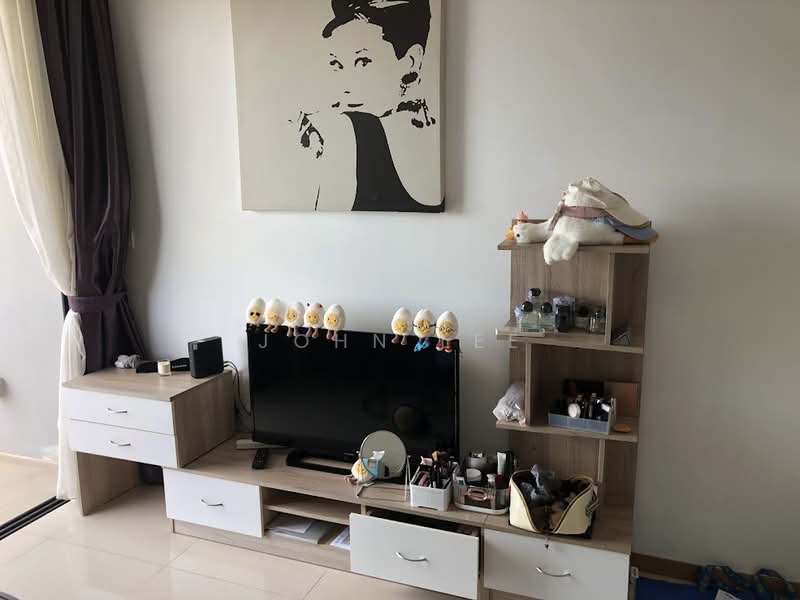 The Trilinq, 28B Jalan Lempeng, 1 Bedroom, 538 sqft, Condominium For Sale, by John Lee, 500160003 - Living Room - PropertyGuru.com.sg