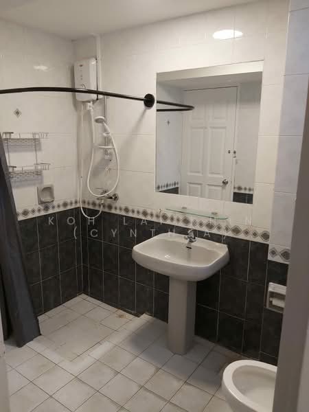 Elias Green, , Room Rental, 205 sqft, Condominium For Rent, by Koh Lai Khin (Cynthia), 500160025 - Bathroom - PropertyGuru.com.sg