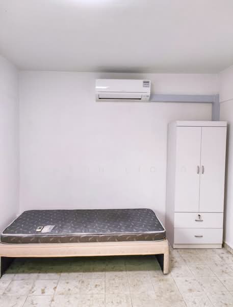 104 Bedok North Avenue 4, 104 Bedok North Avenue 4, 3 Bedrooms, 979 sqft, HDB Flat For Rent, by Aaron Liong, 500160042 - Bedroom - PropertyGuru.com.sg