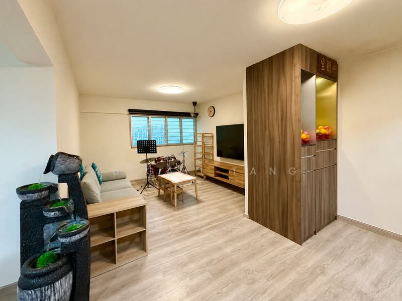 99 Bedok North Avenue 4, 99 Bedok North Avenue 4, 3 Bedrooms, 1,323 sqft, HDB Flat For Sale, by Abigail Tang, 500160047 - Living Room - PropertyGuru.com.sg